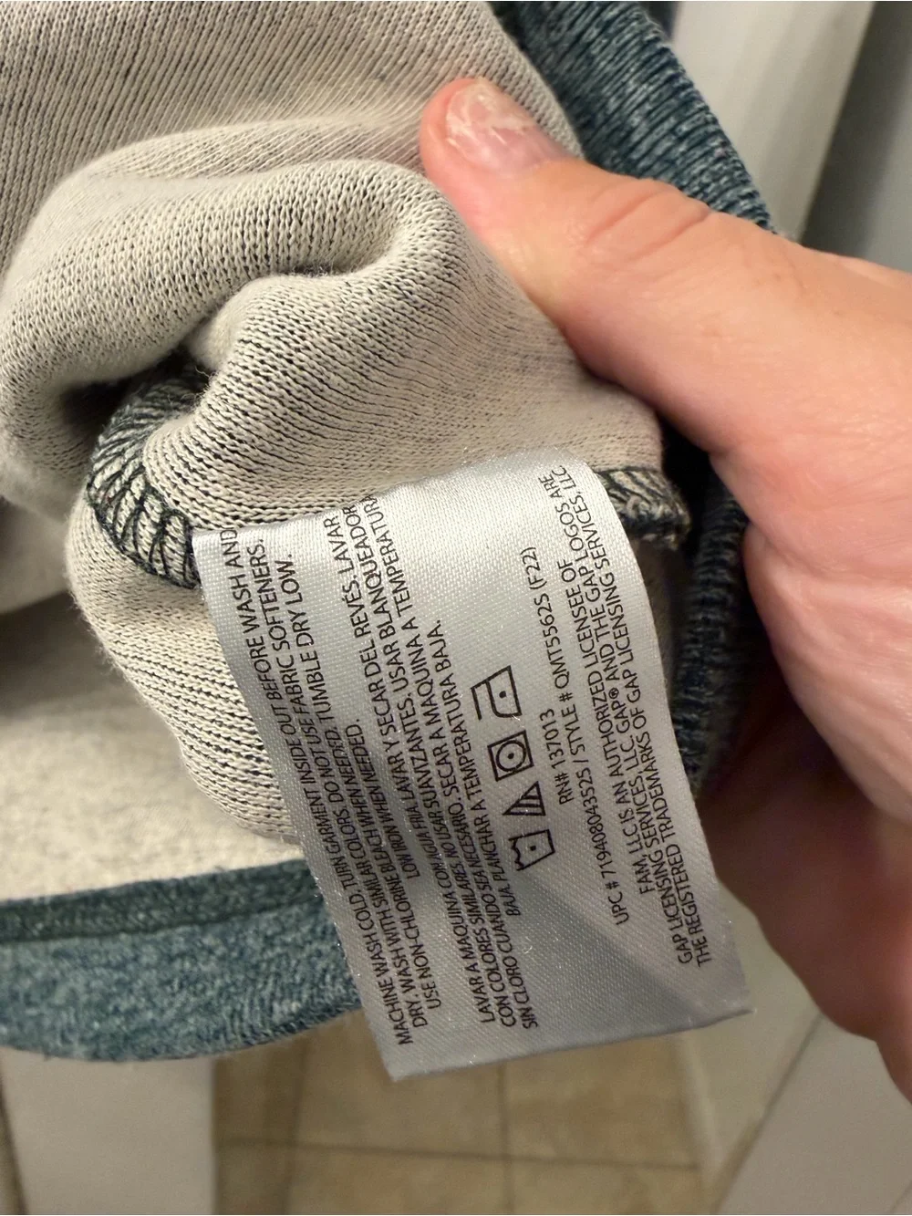 GAP Men's Heathered Teal Half-Zip Sweater